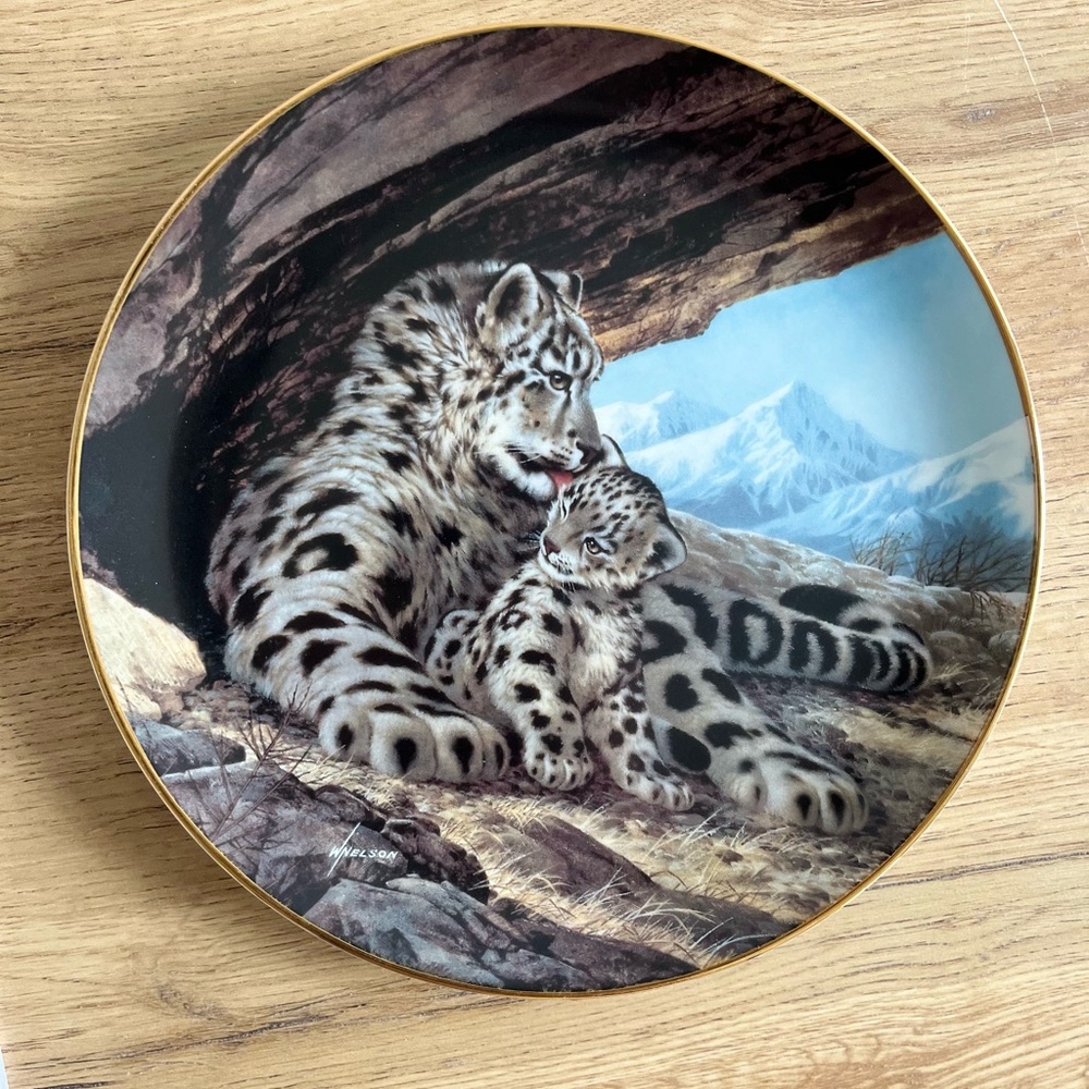 Snow Leopard Plate